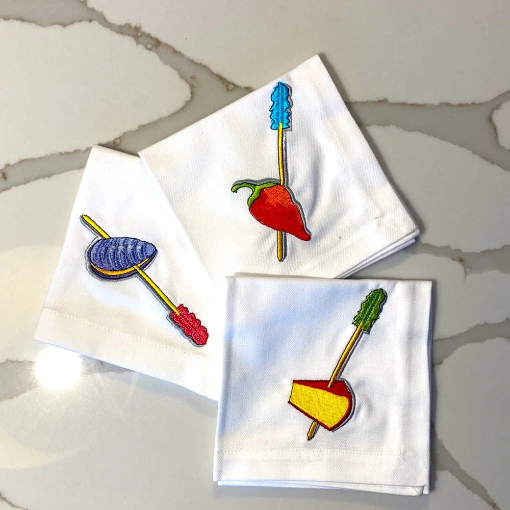 CRATE & BARREL Vintage NIP Embroidered Cocktail Napkins